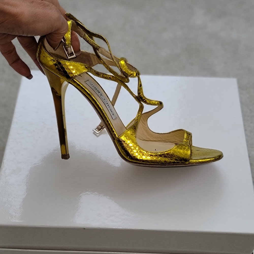 Jimmy Choo - Picture 6 of 7